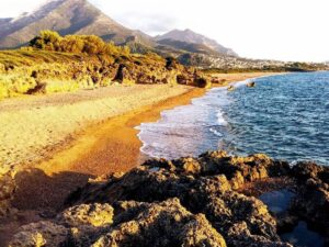 Kartelas Beach